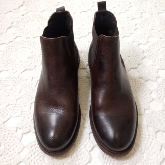 Wolverine Ankle Chelsea Boots Dark Brown Burnished Leather Almond Toe 7.5 Women - Picture 2 of 10